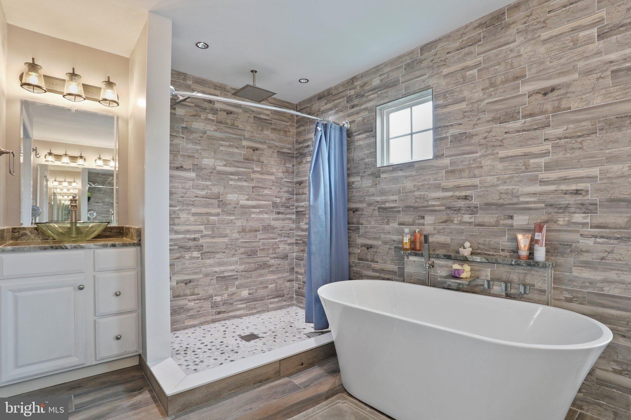 Killian Ln, Charles Town, WV 25414