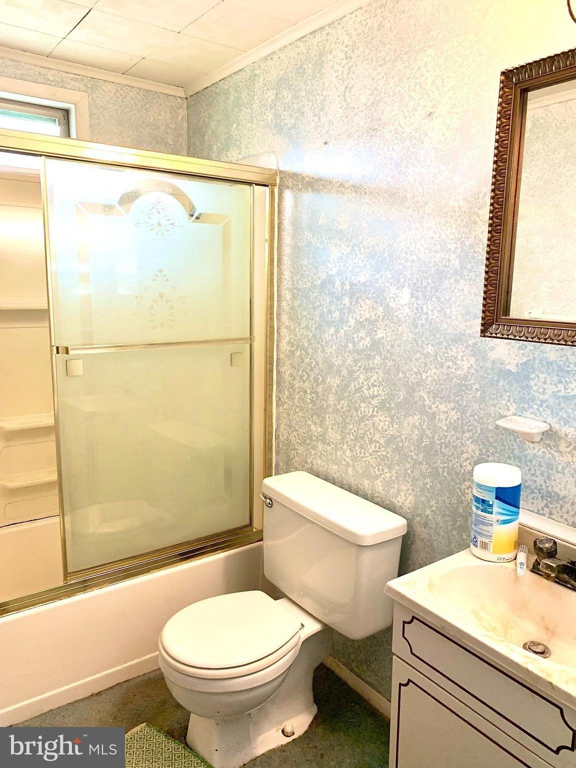 Lincolnway Dr, York, PA 17408
