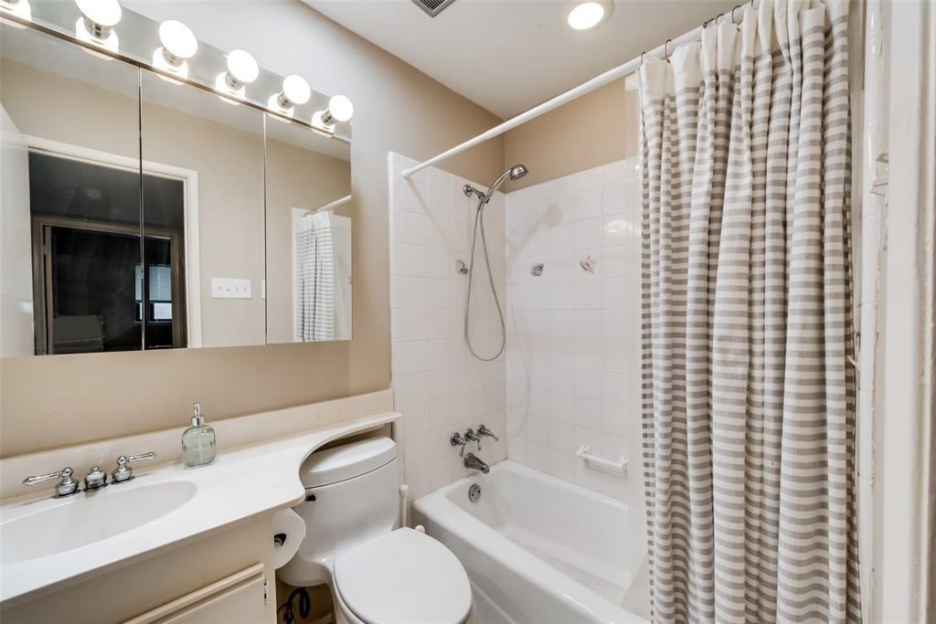 Williamsburg Dr, Plano, TX 75074