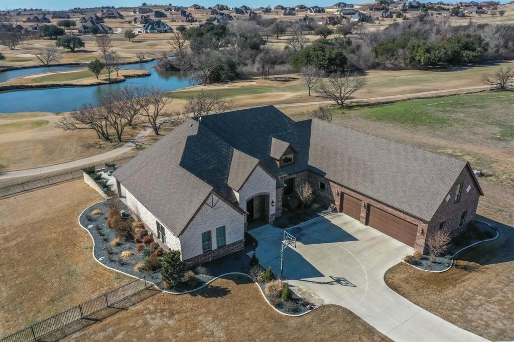 Signature Ct, Weatherford, TX 76087