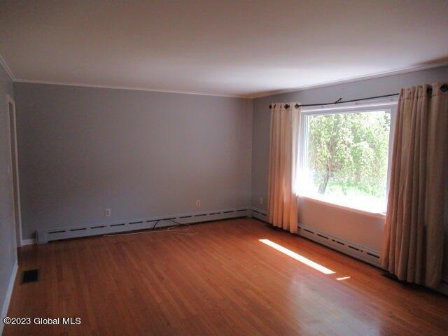 Brockley Dr, Delmar, NY 12054