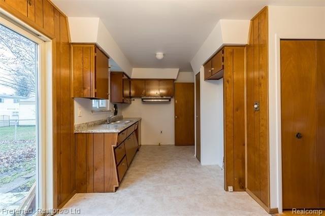 Avondale St, Westland, MI 48186