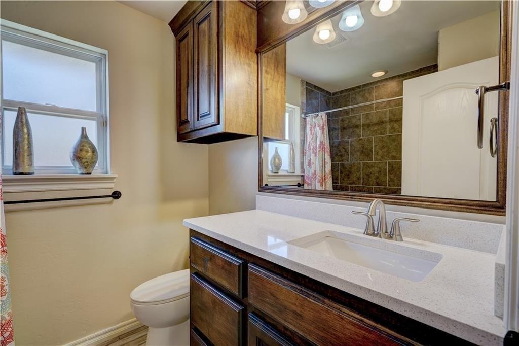Blue Jay Dr, Edmond, OK 73013