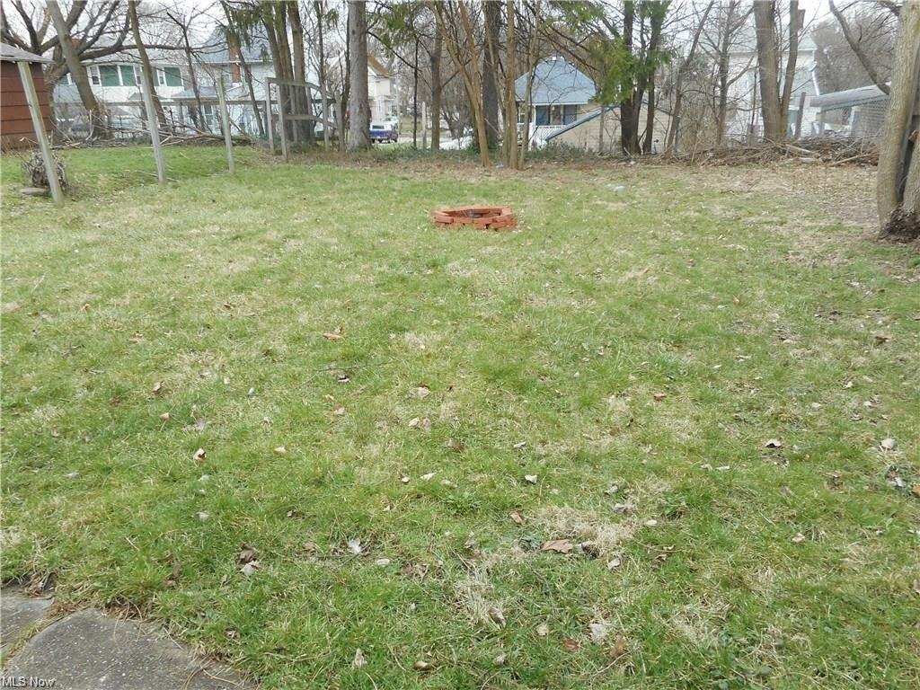 Merton Ave, Akron, OH 44306