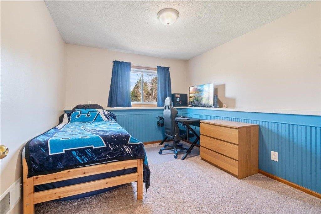 Xylite St Ne, Cedar, MN 55011