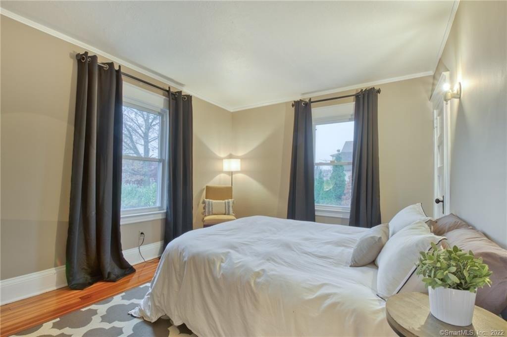 Troy St, West Hartford, CT 06119