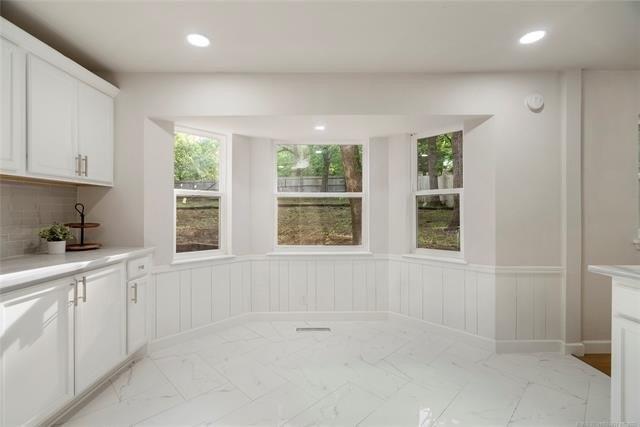 S Gary Pl, Tulsa, OK 74136