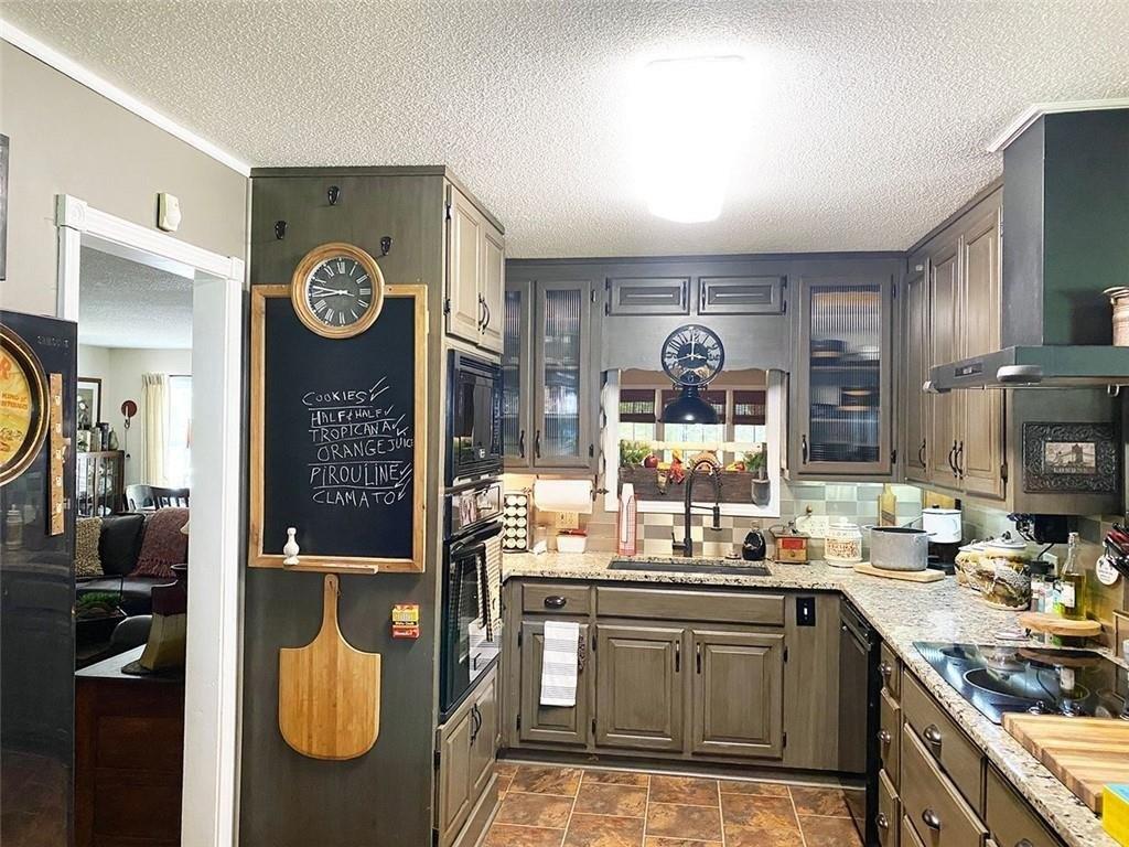 Laurel Xing, Blue Ridge, GA 30513