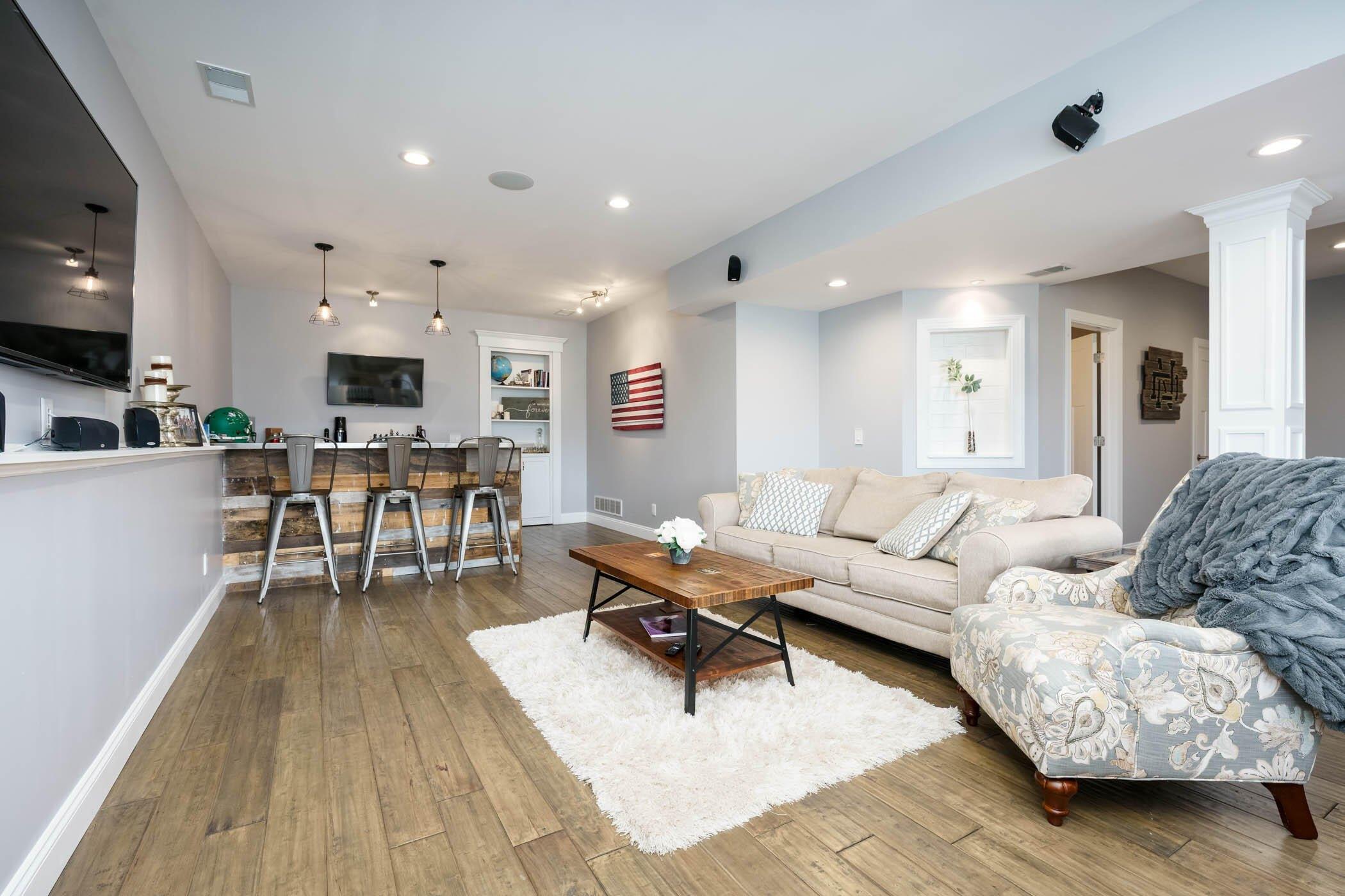 Presque Isle Dr, Kalamazoo, MI 49009