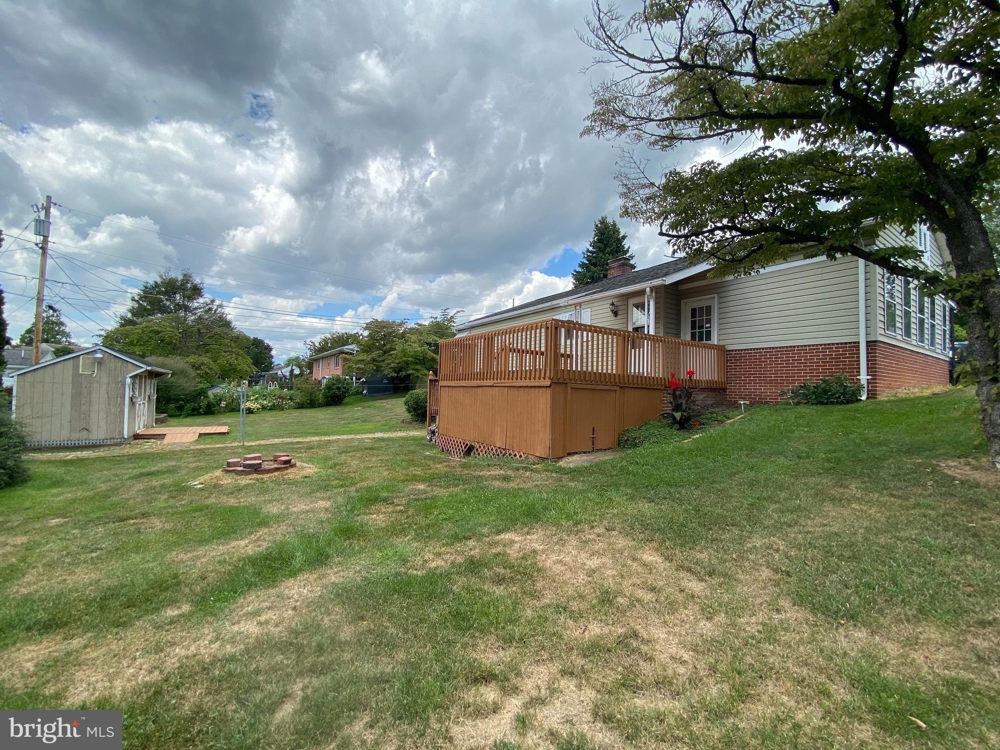 Highland Rd, Chambersburg, PA 17202