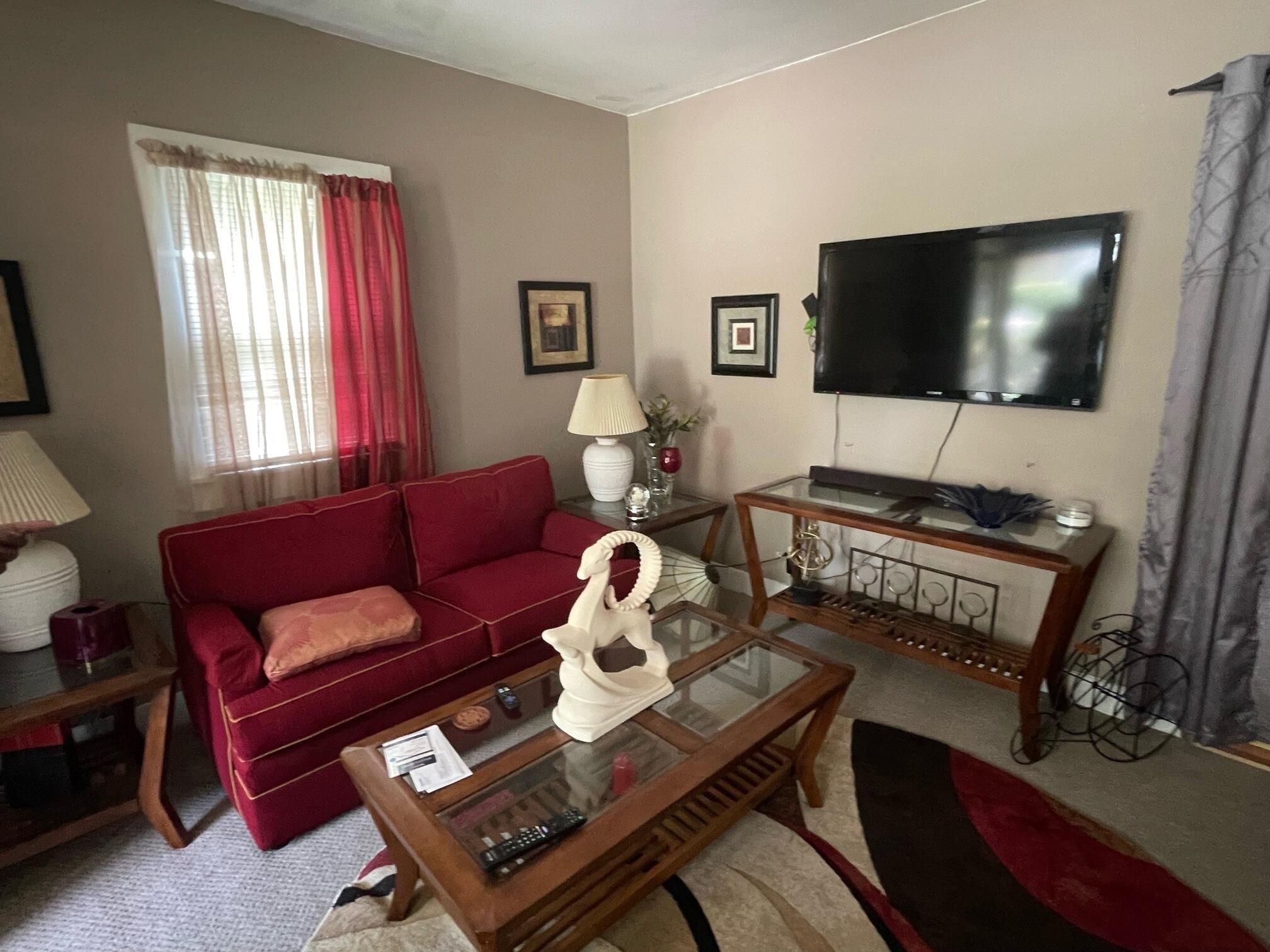 Oak St, Lexington, KY 40508
