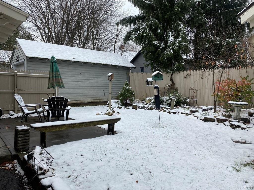 Symonds Pl, Utica, NY 13502