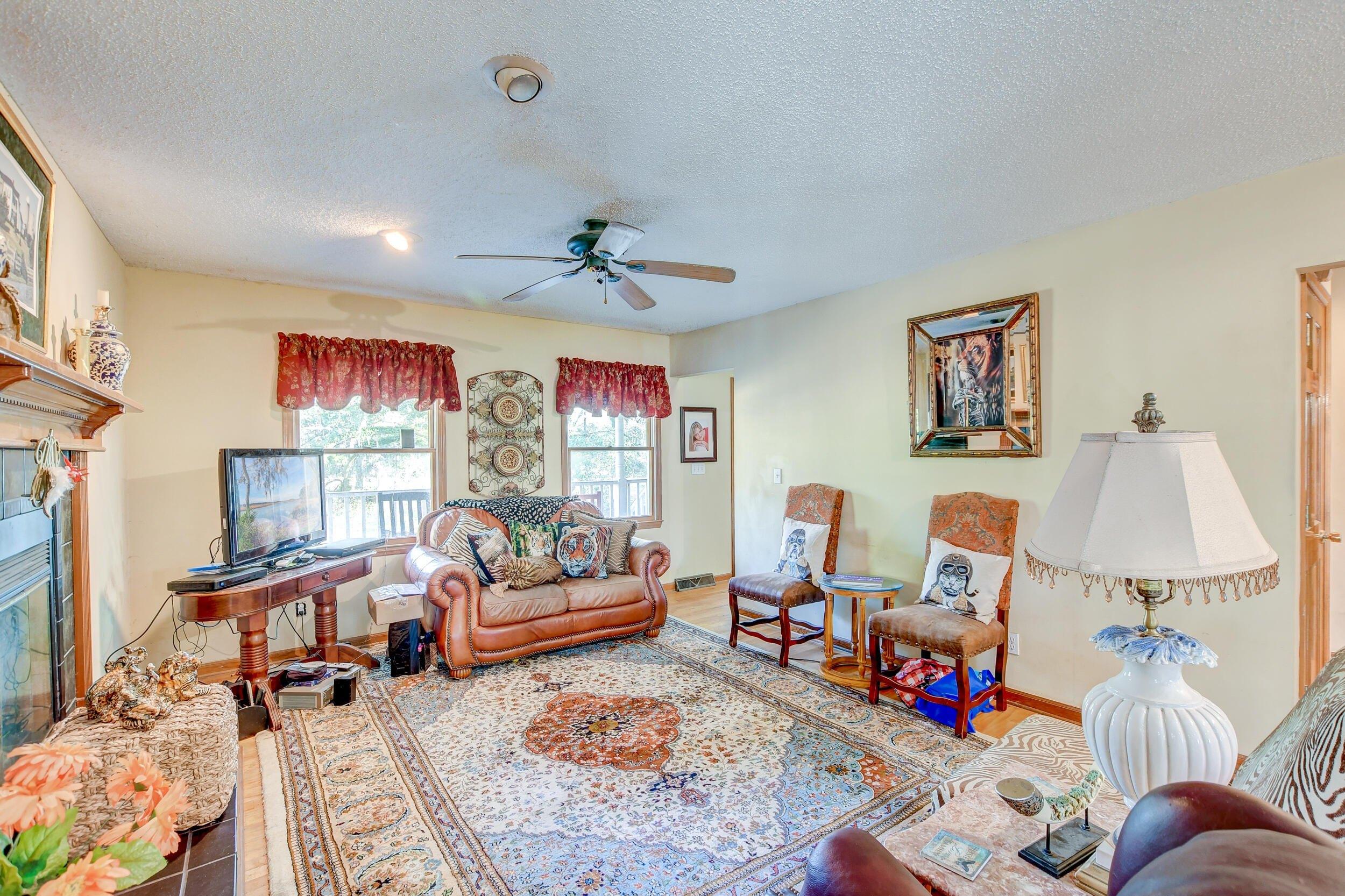 Swinton Creek Rd, Hollywood, SC 29449