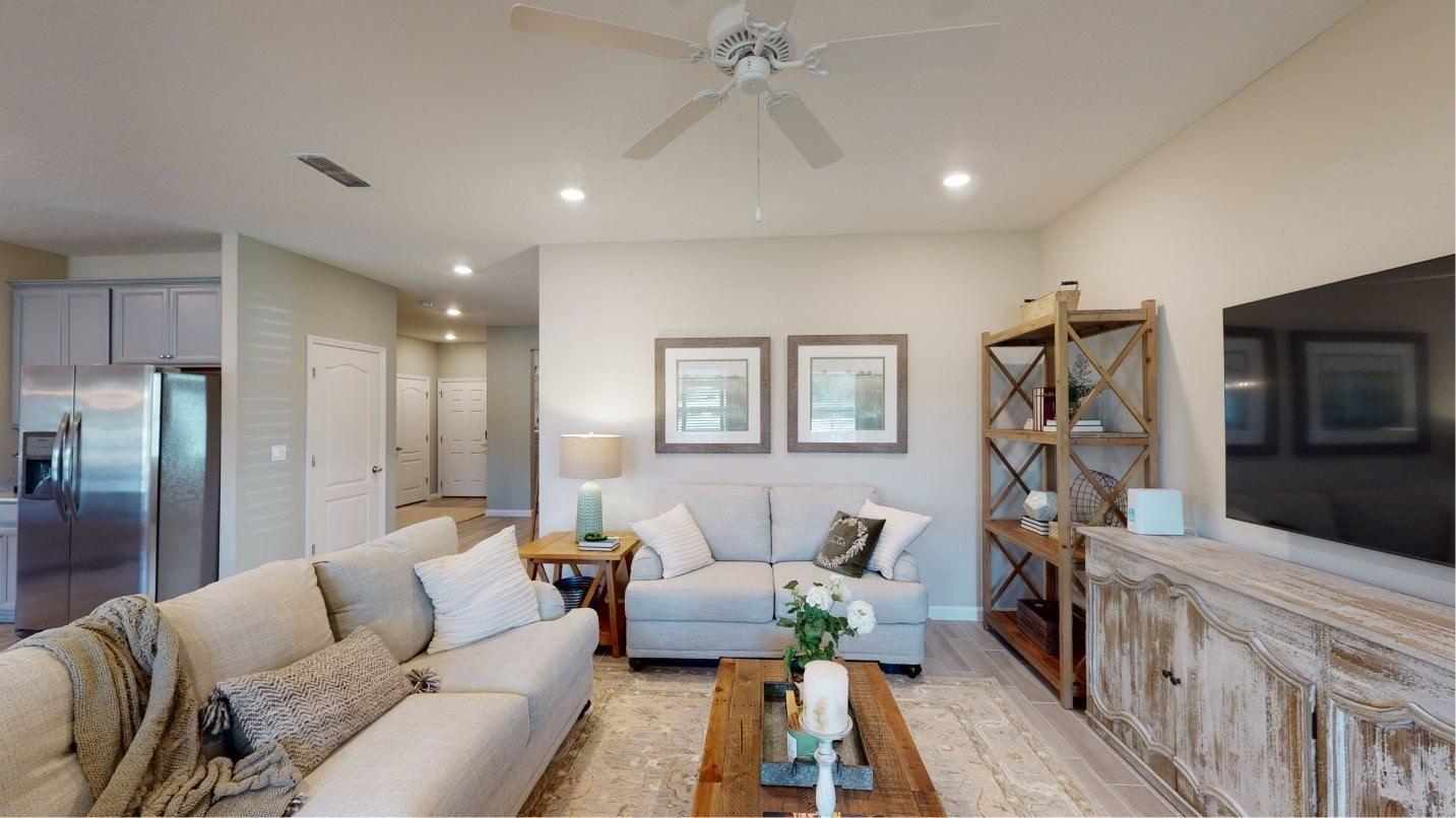 Nw 89th Way, Gainesville, FL 32606