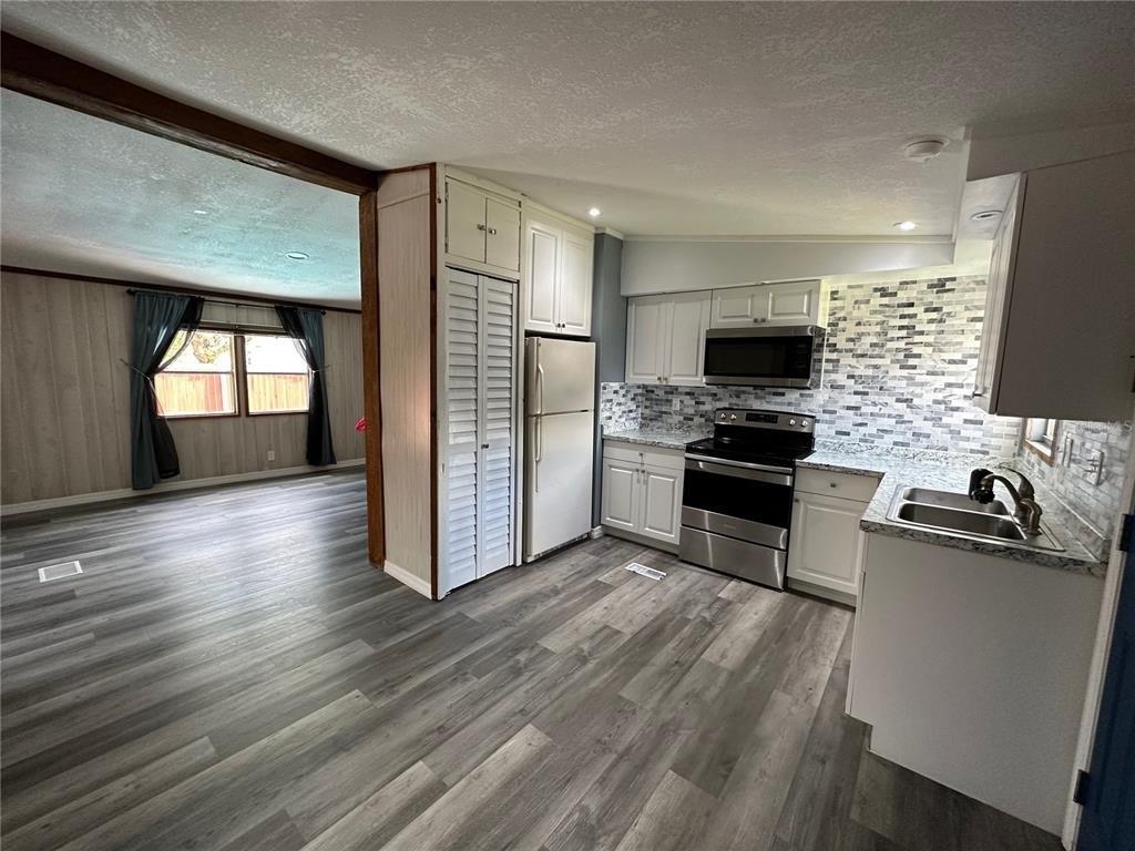 Pompeii Rd, Orlando, FL 32822