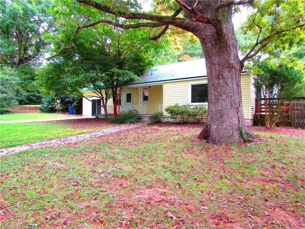 E Graham St, Mebane, NC 27302