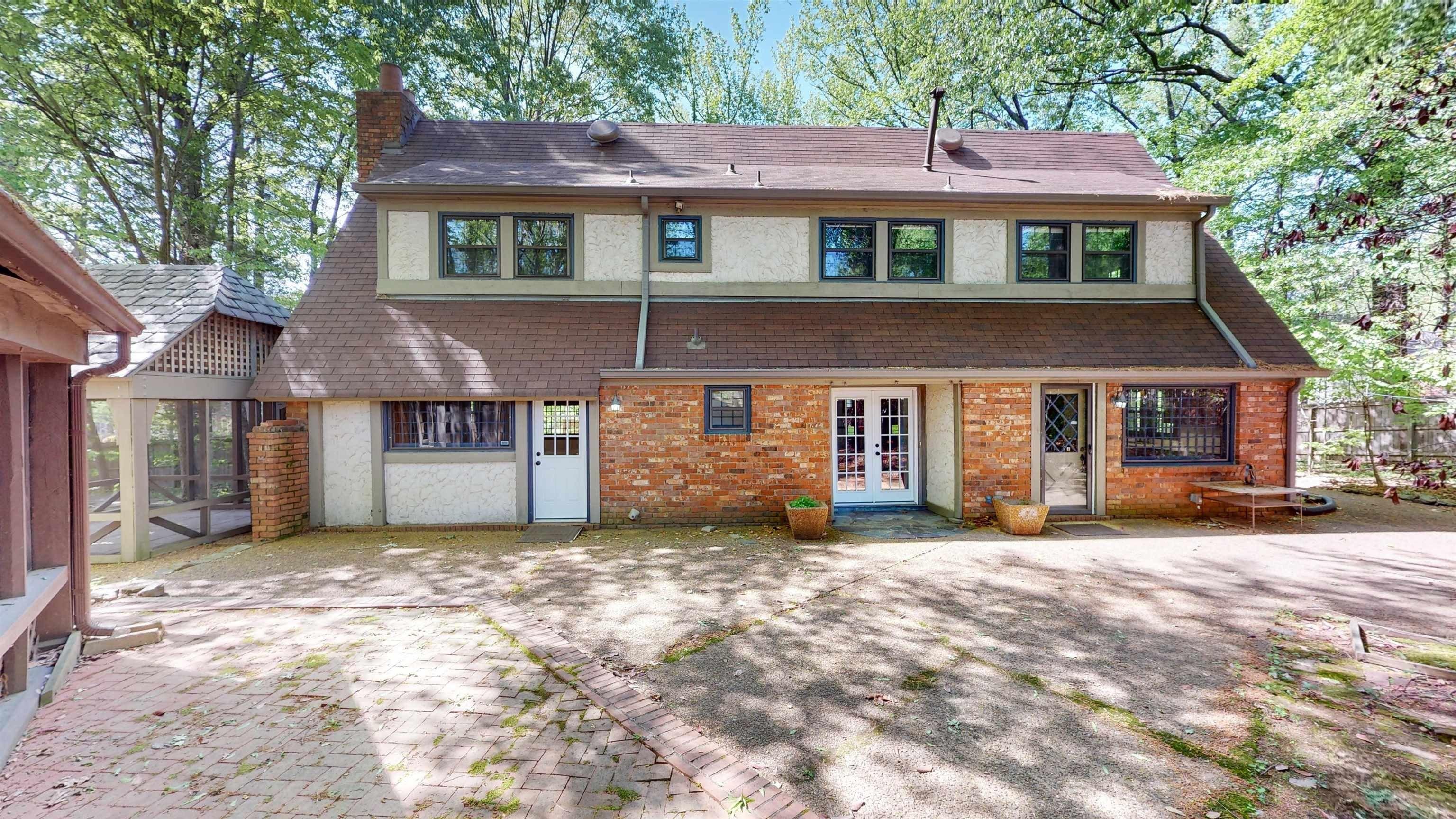 Surrey Ln, Germantown, TN 38138