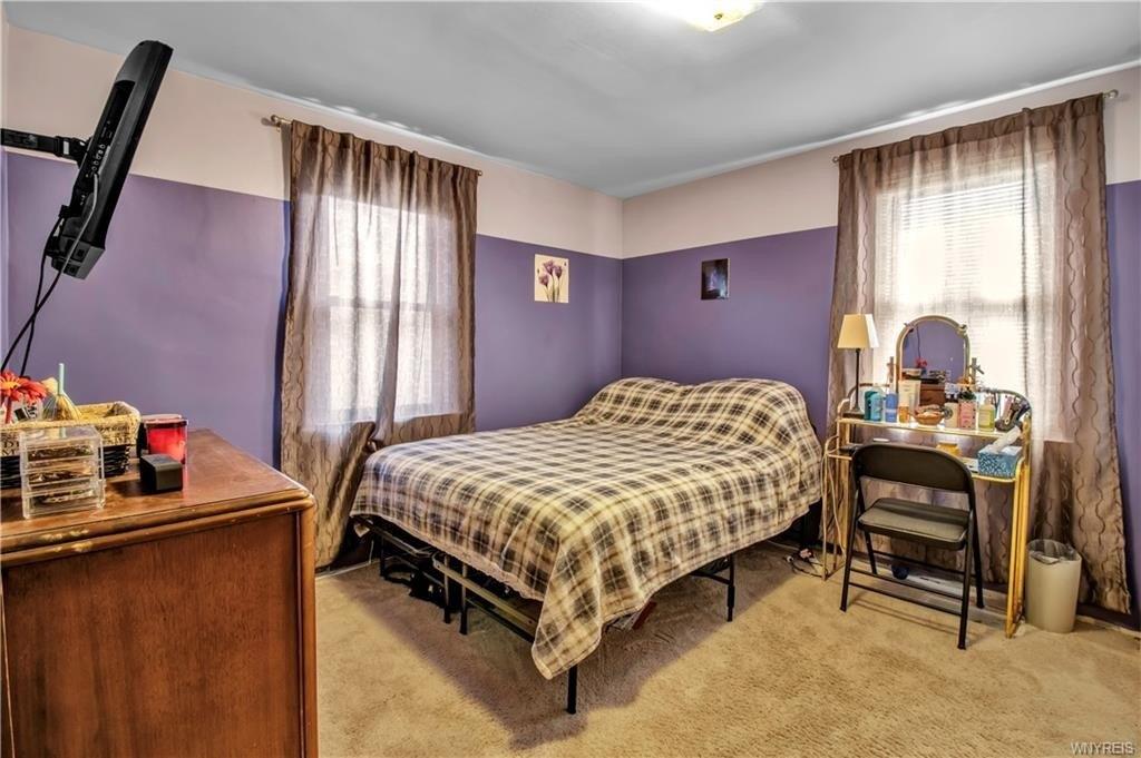 Parkview Dr, North Tonawanda, NY 14120