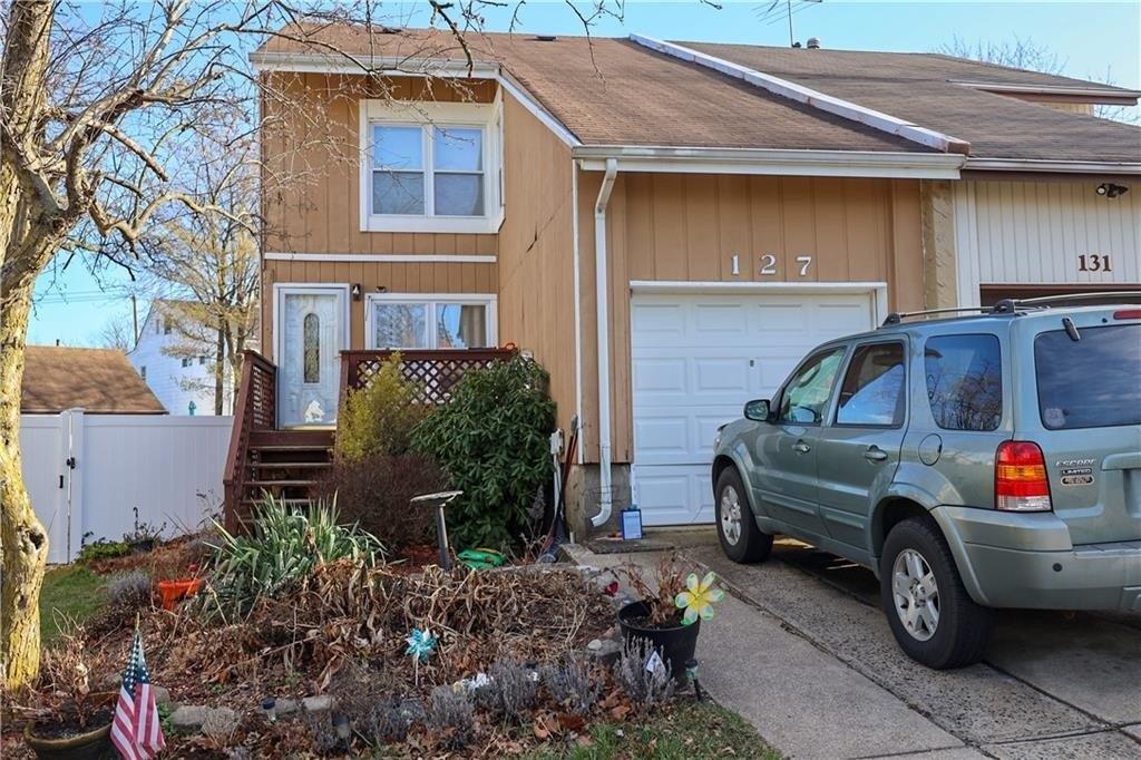 Mcarthur Ave, Staten Island, NY 10312