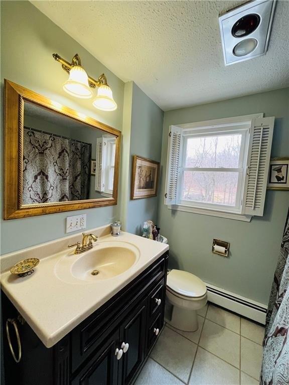 Marian Ln, Woonsocket, RI 02895
