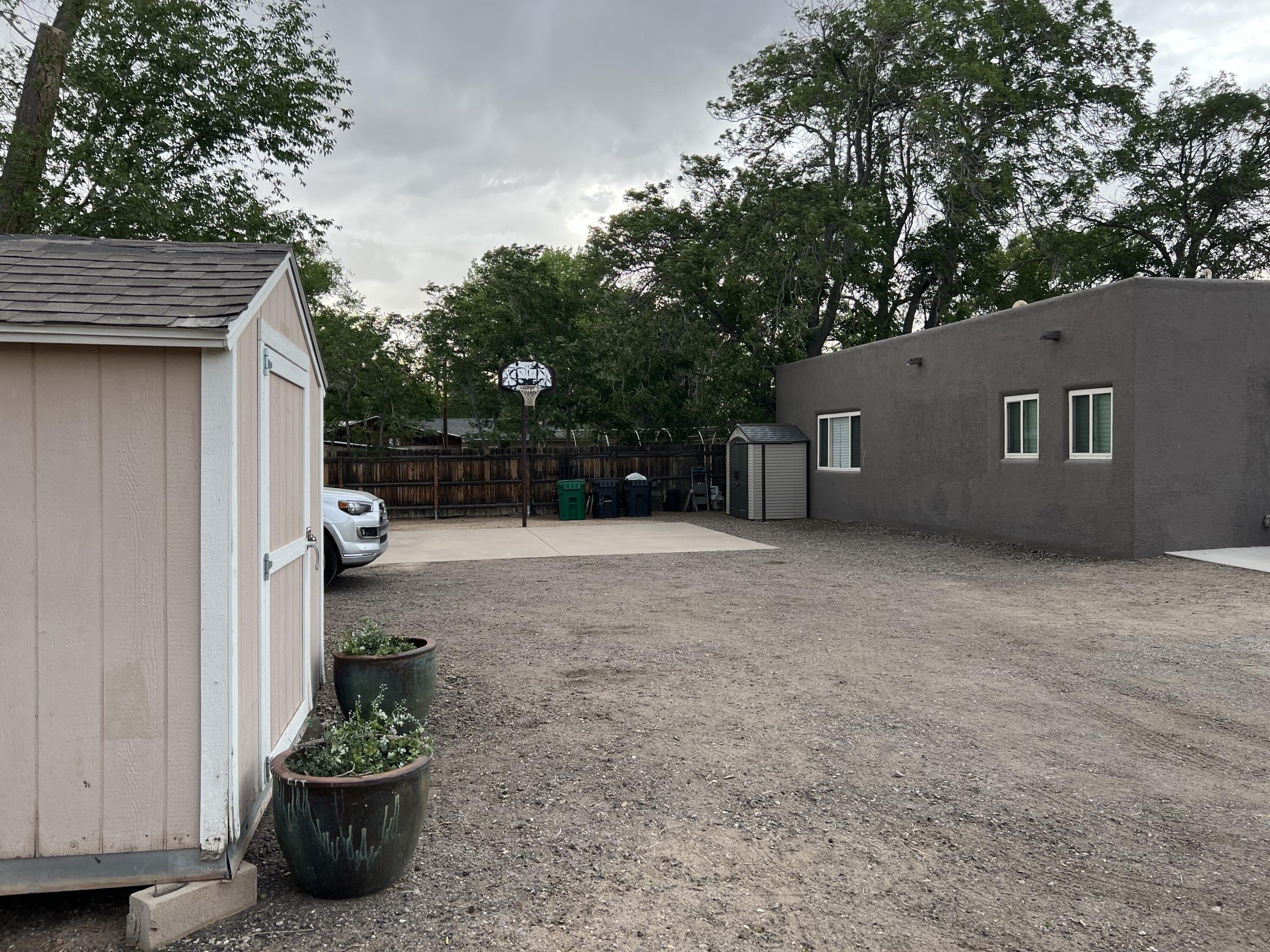 Muscatel Ave Ne, Albuquerque, NM 87107
