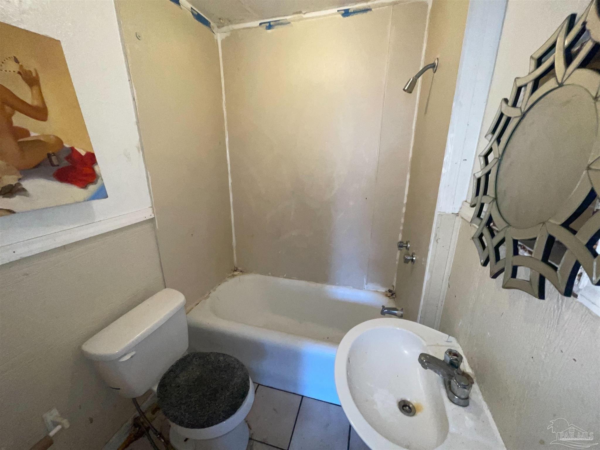 W Gadsden St, Pensacola, FL 32505