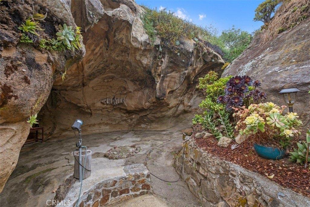 Hidden Valley Canyon Rd, Laguna Beach, CA 92651