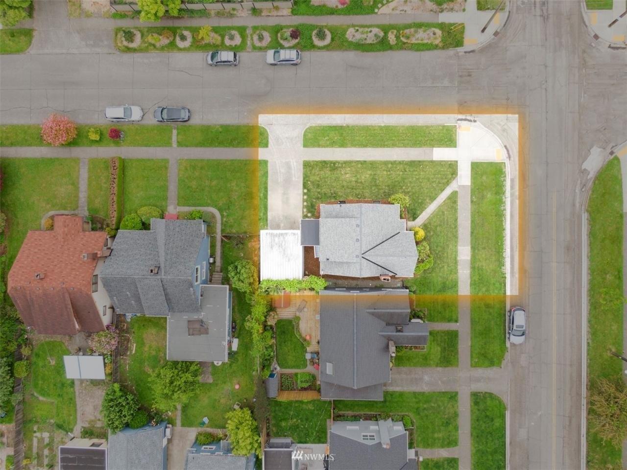 N Alder St, Tacoma, WA 98406