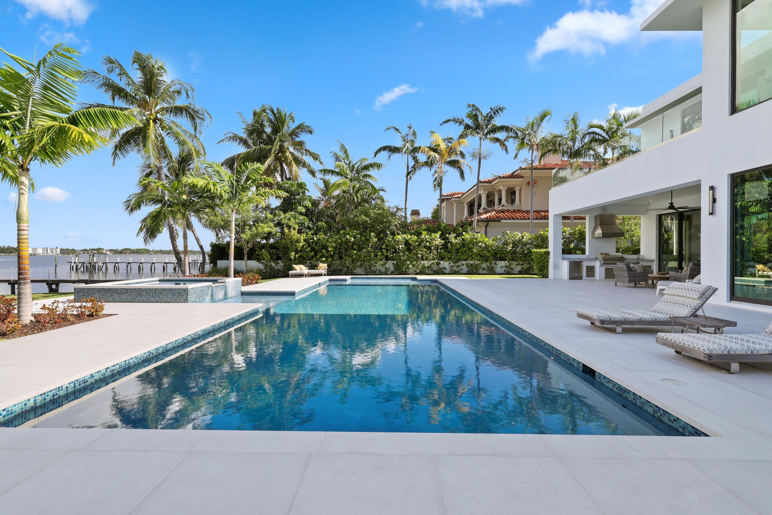 N Atlantic Dr, Lantana, FL 33462