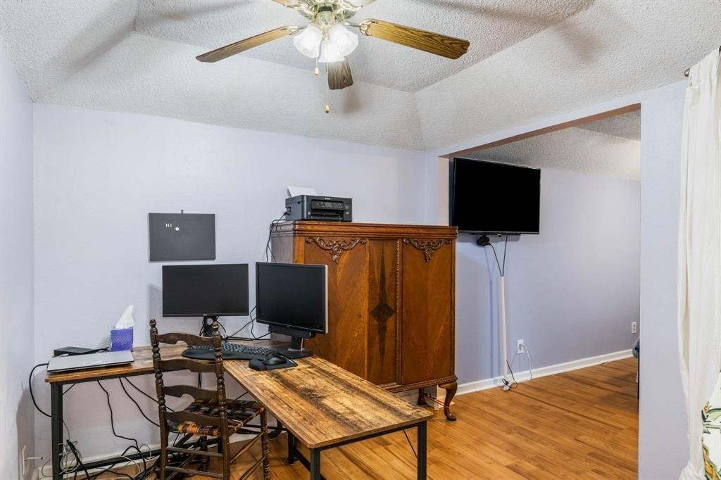 S Fielder Rd, Arlington, TX 76013