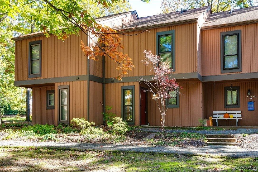 S Briar Patch Dr, Midlothian, VA 23113