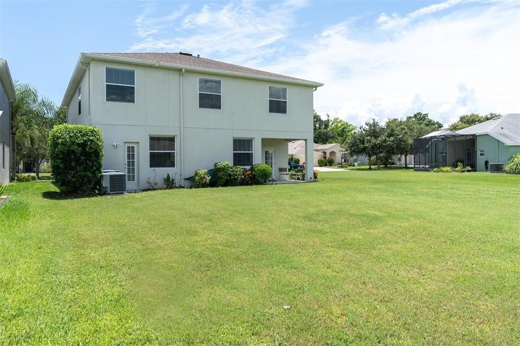 N River Rd, Tampa, FL 33635