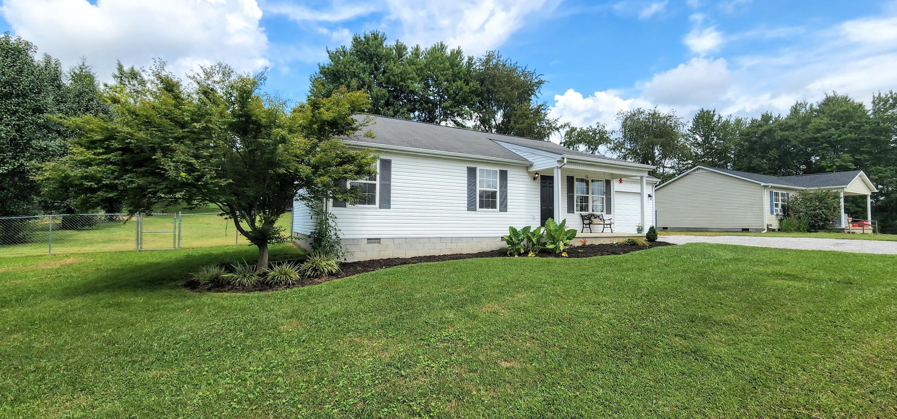 Dogwood Ln, Lily, KY 40740