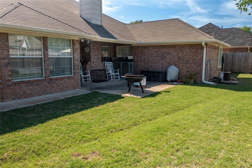 Broadmoor Ct, Bonham, TX 75418