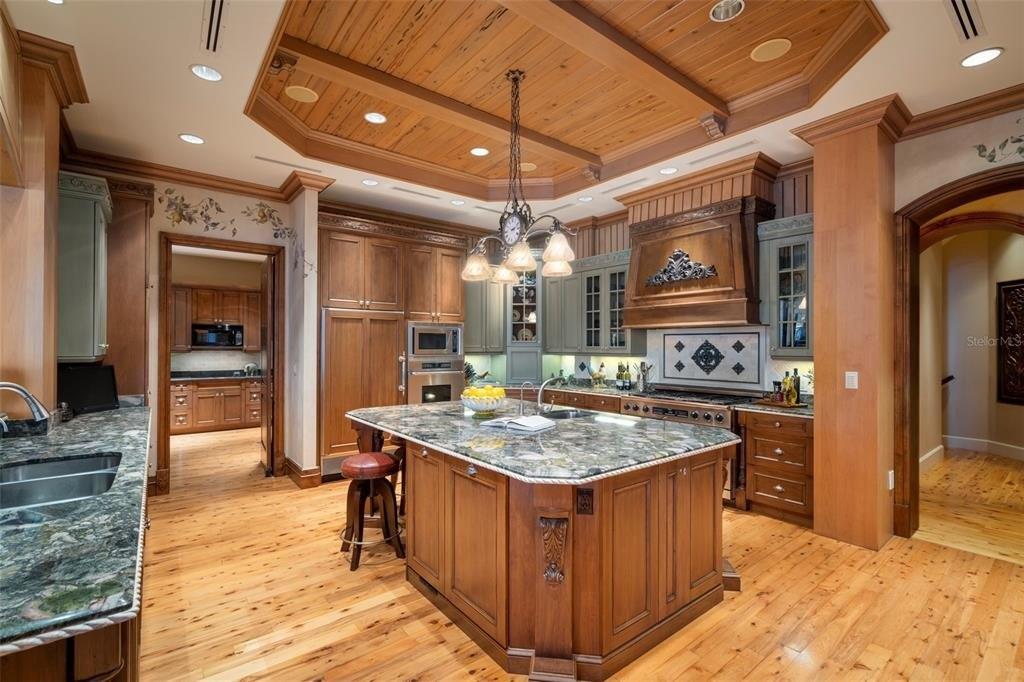 Hillview Dr, Sarasota, FL 34239