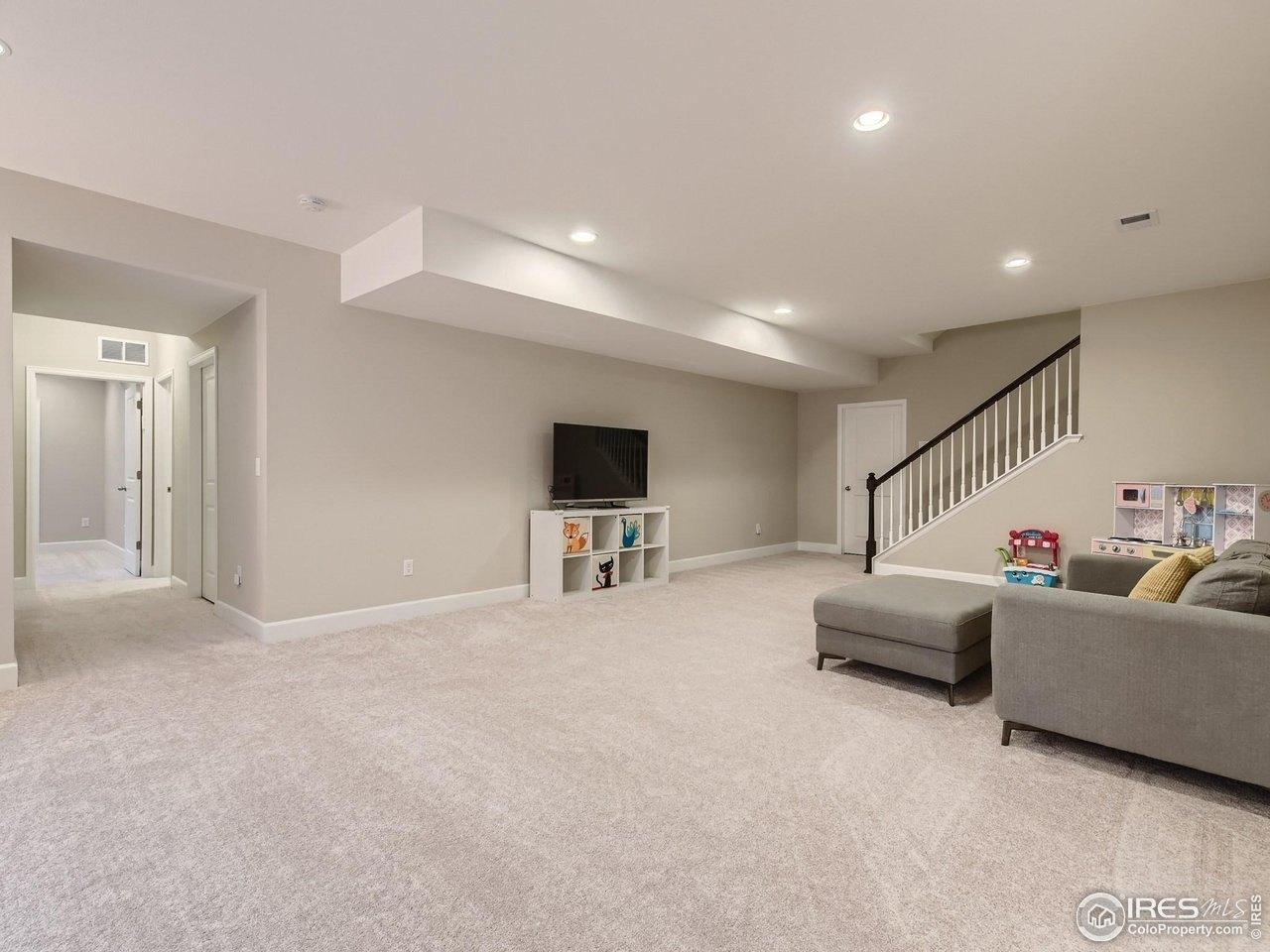 Fletcher Mountain Way, Broomfield, CO 80023