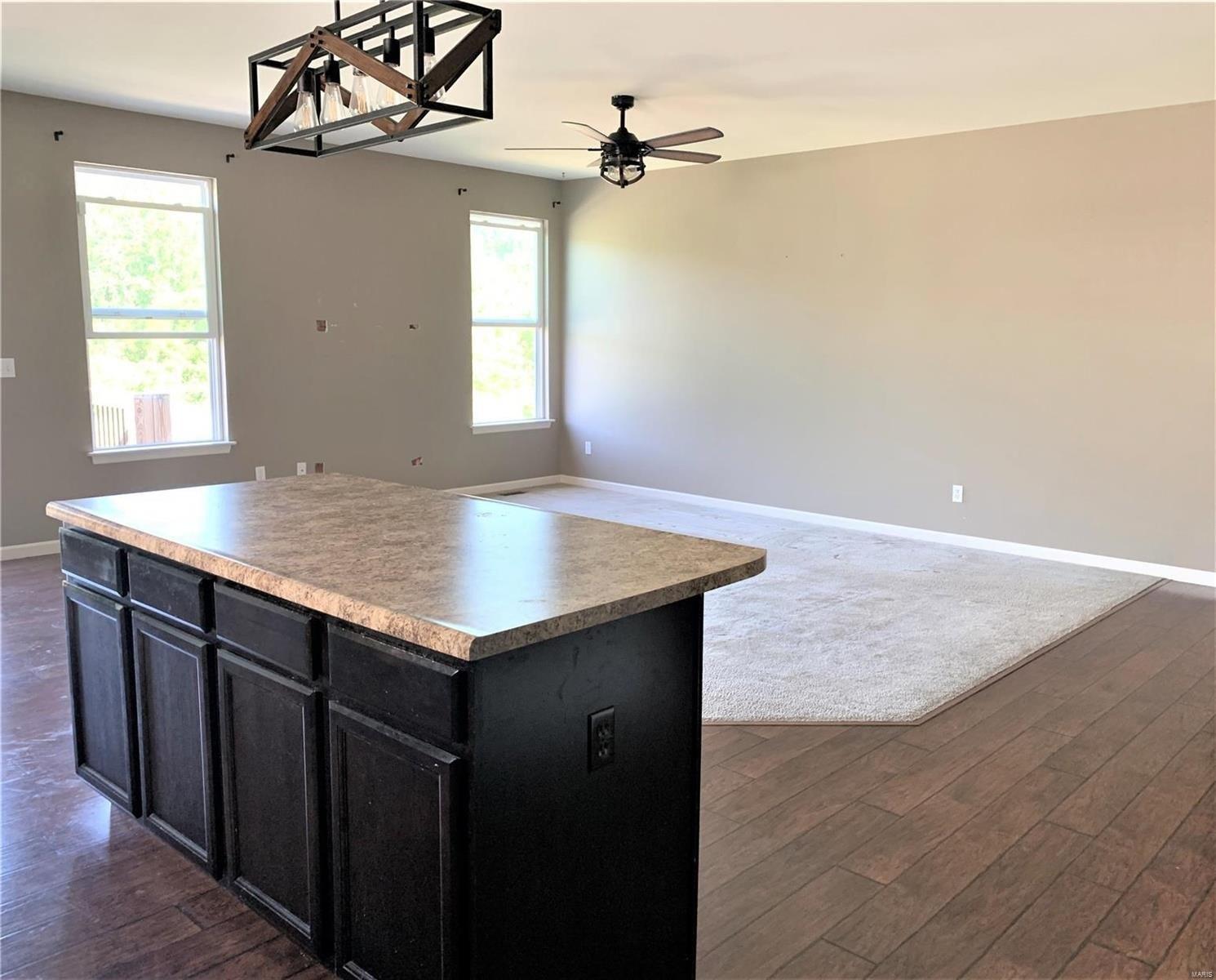 Wilmer Hollow Ln, Wentzville, MO 63385