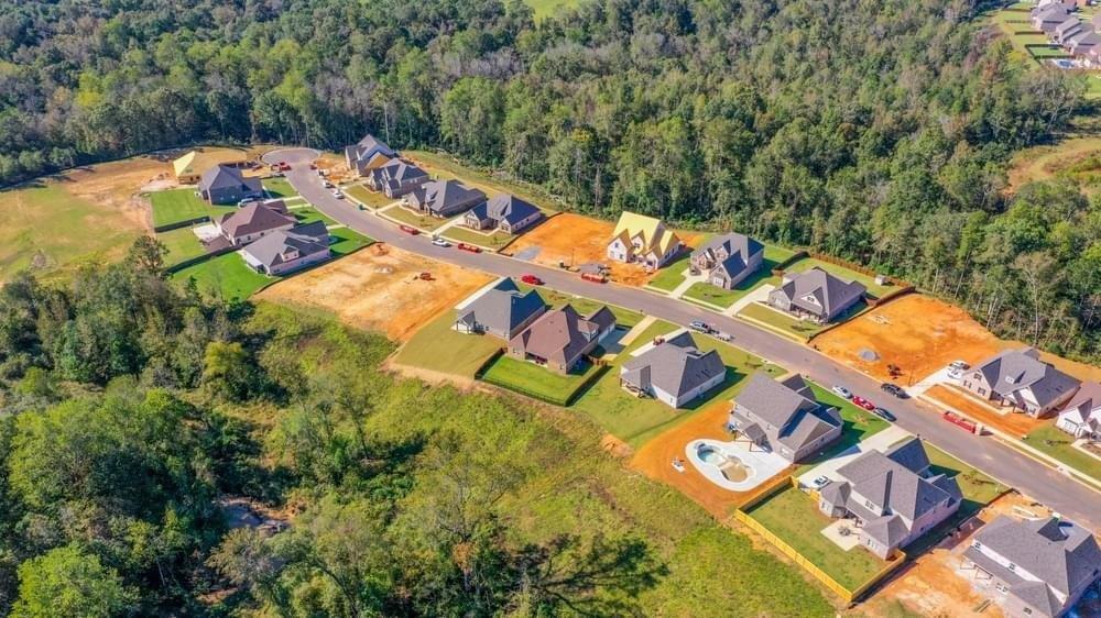 Charleston Dr, Prattville, AL 36066