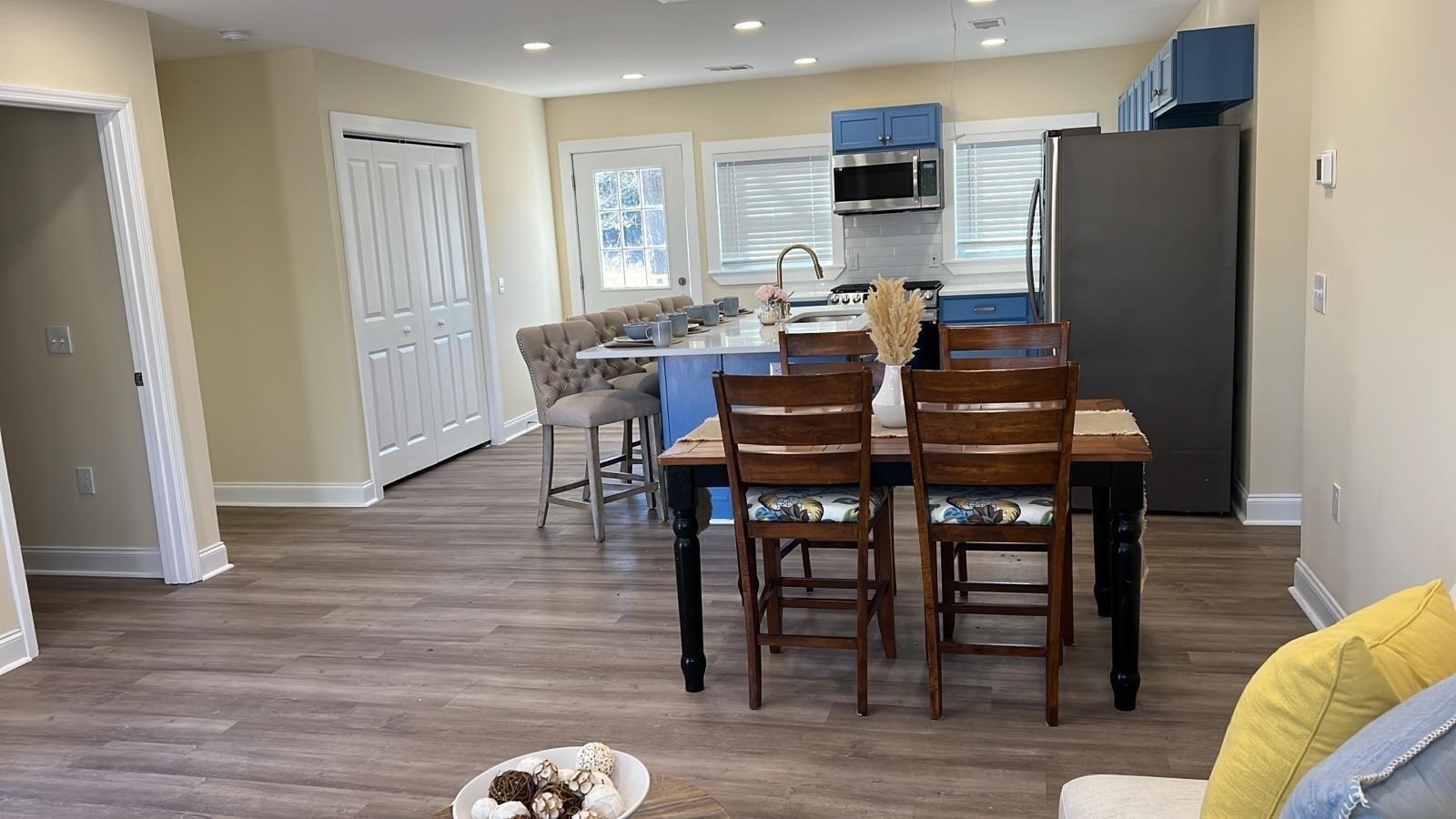 Holcombe Rd, Hanahan, SC 29410