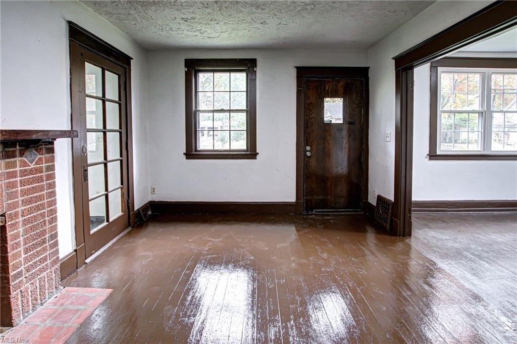 Pilgrim St, Akron, OH 44305