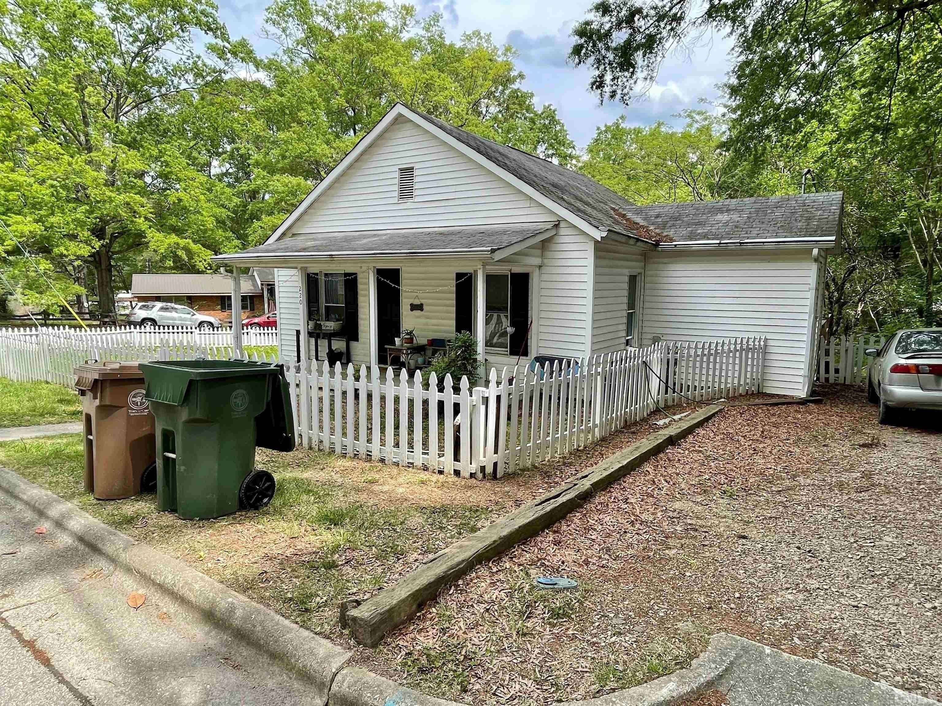 N Dixon Ave, Cary, NC 27513