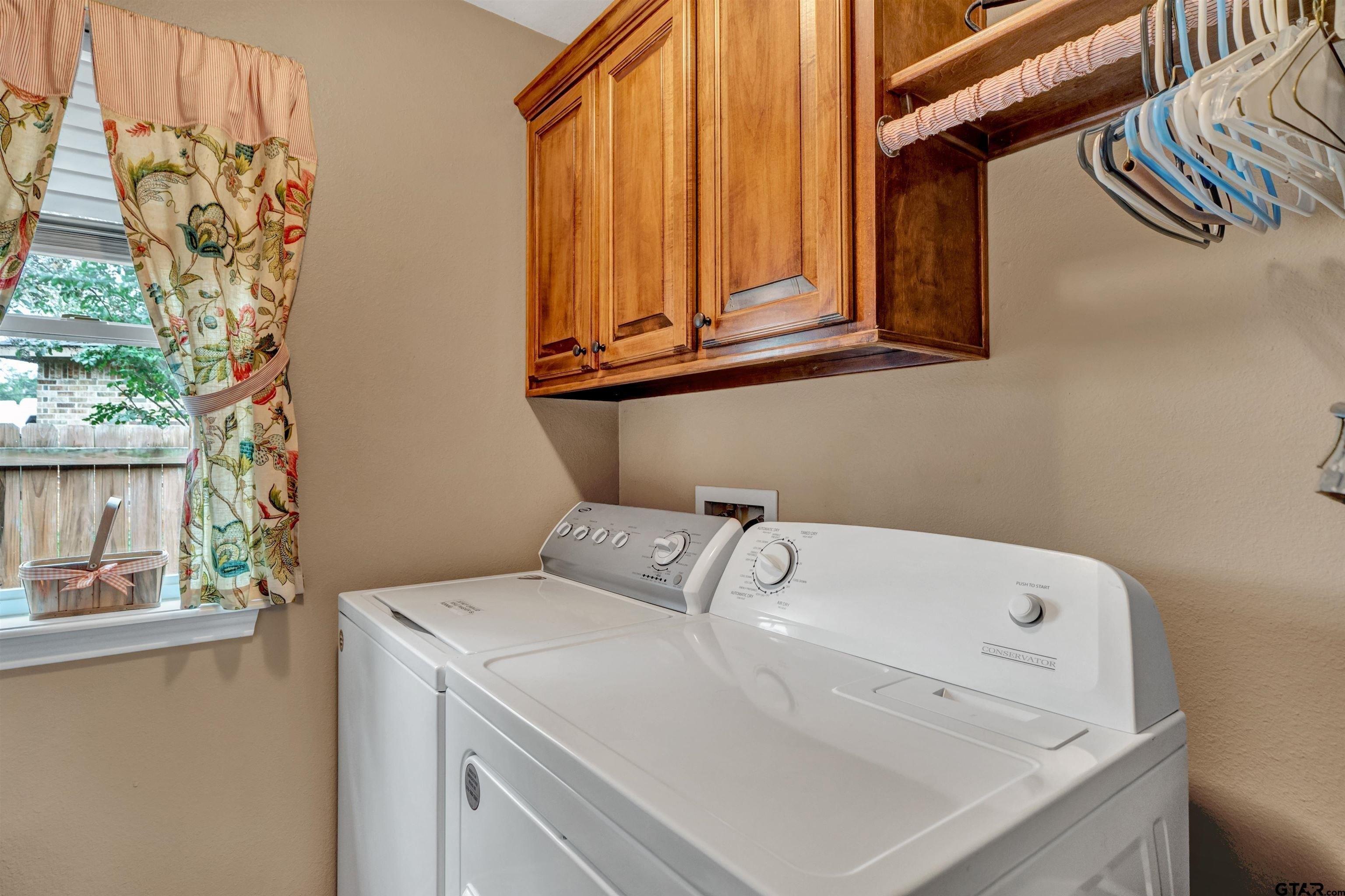 Bristol Cir, Chandler, TX 75758