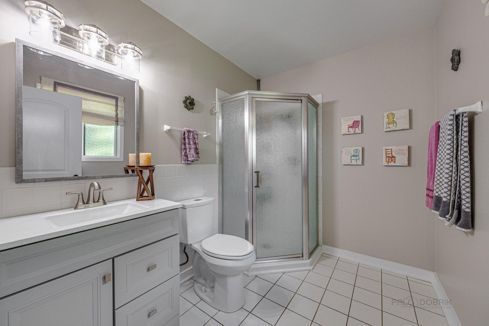 Killdeer Rd, Bloomingdale, IL 60108