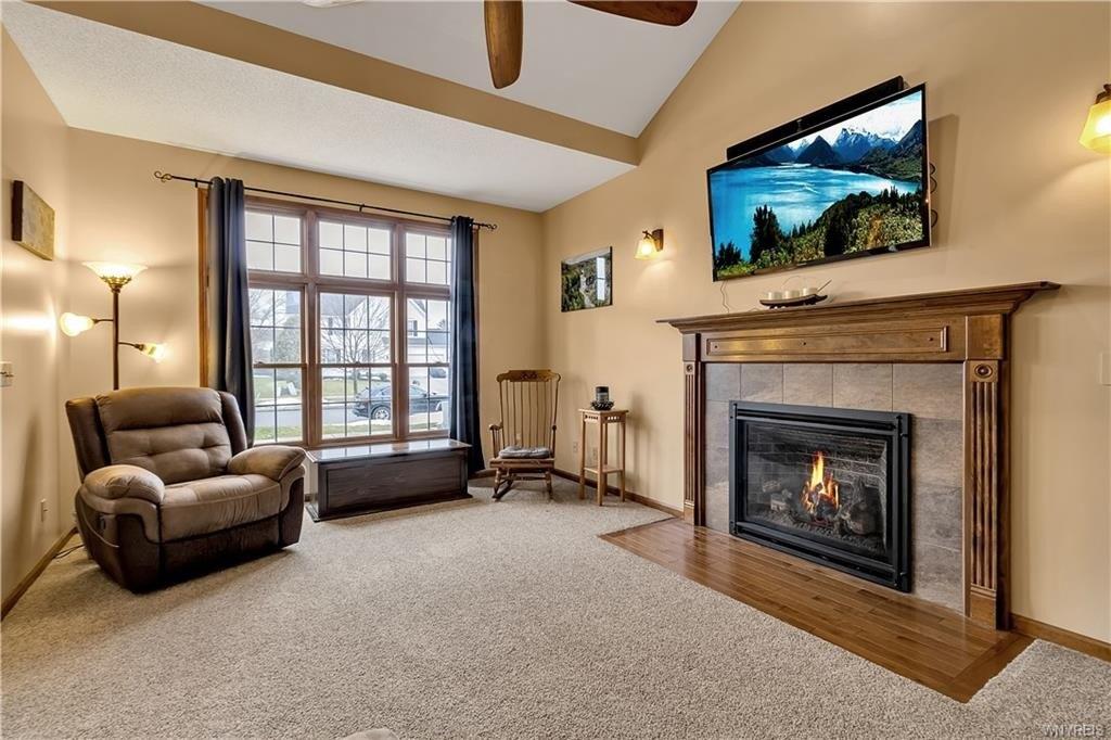 Michael Anthony Ln, Depew, NY 14043