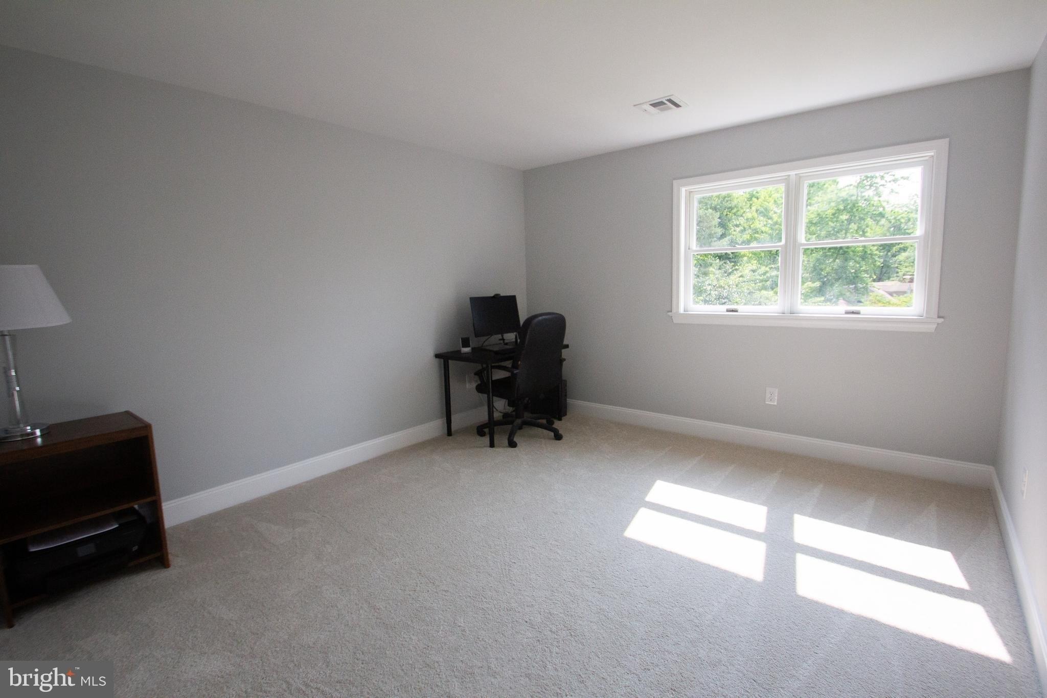 Centennial Ct, Pottstown, PA 19464
