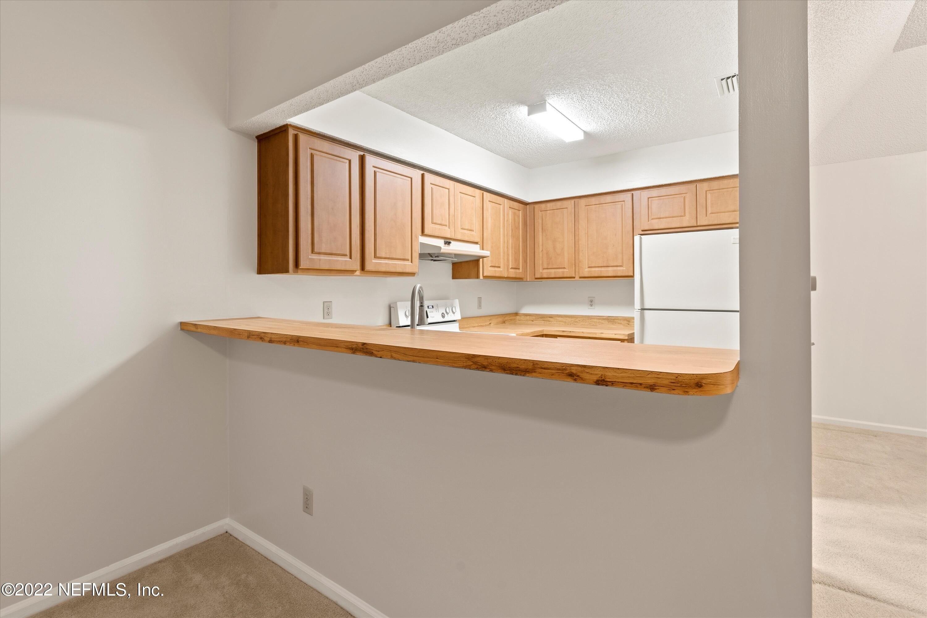 Colony Cove Ln, Jacksonville, FL 32277