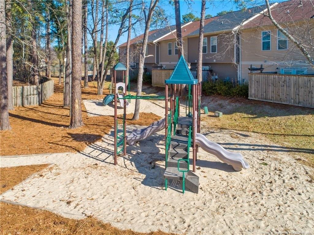 Gardner Park Dr, Fayetteville, NC 28304