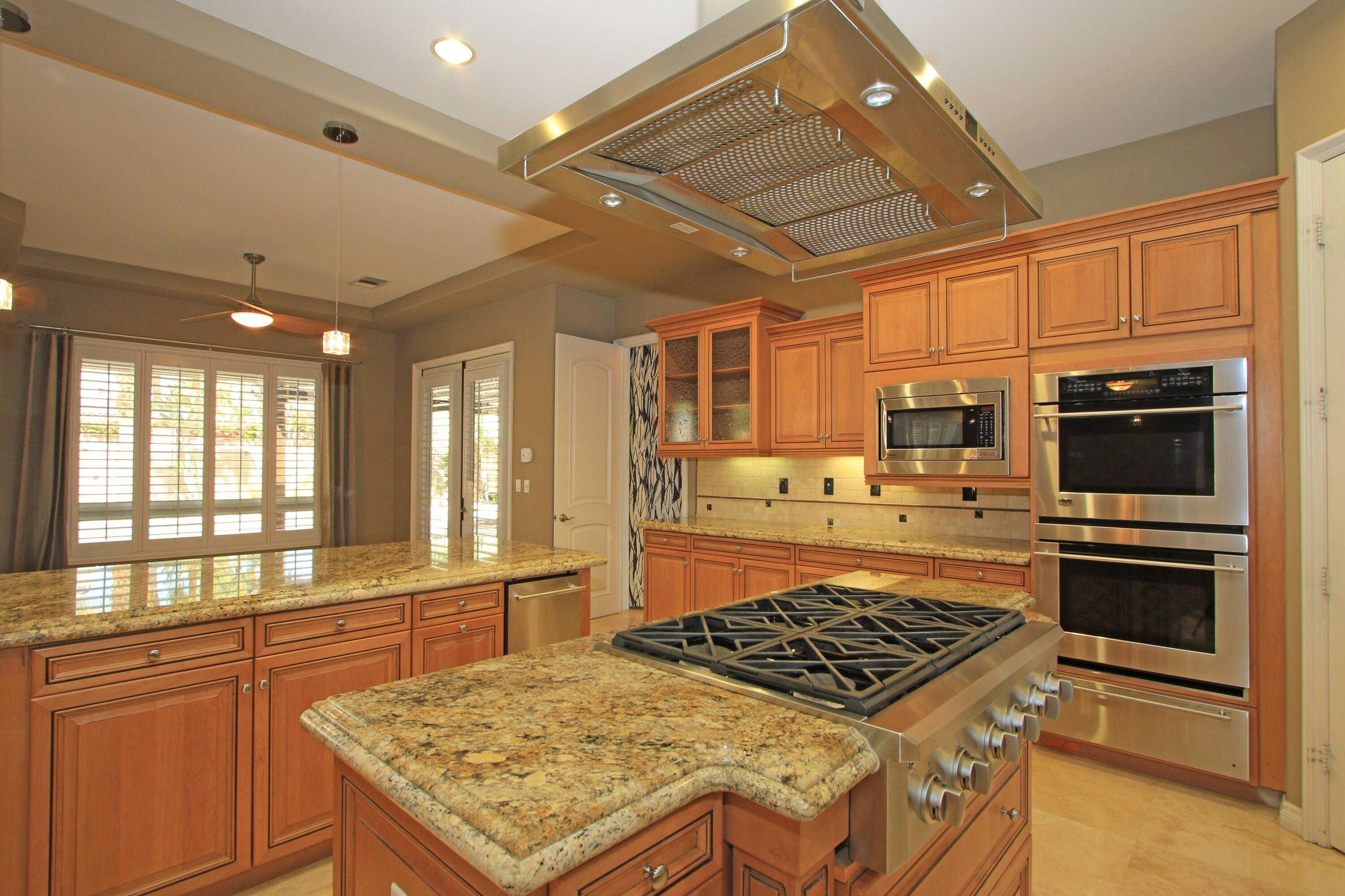 Whispering Way, La Quinta, CA 92253