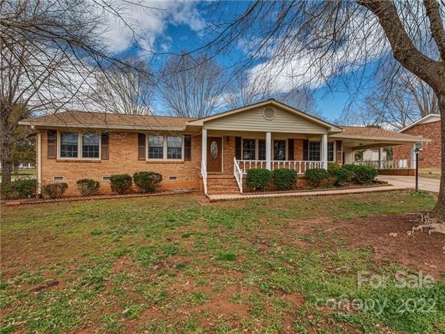 Maynard St, Shelby, NC 28152