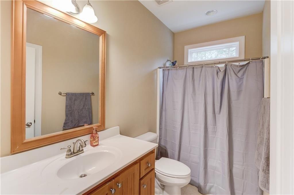 Jefferson Walk Cir, Jefferson, GA 30549